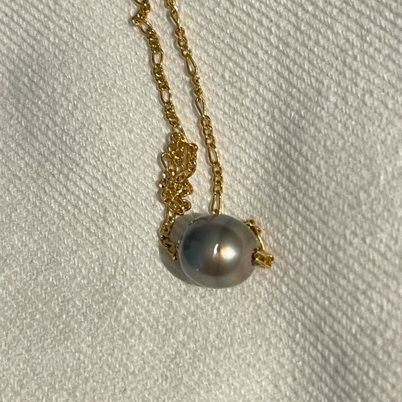 Single Floating Tahitian Pearl Gold Filled Necklace - Picture 5 of 6